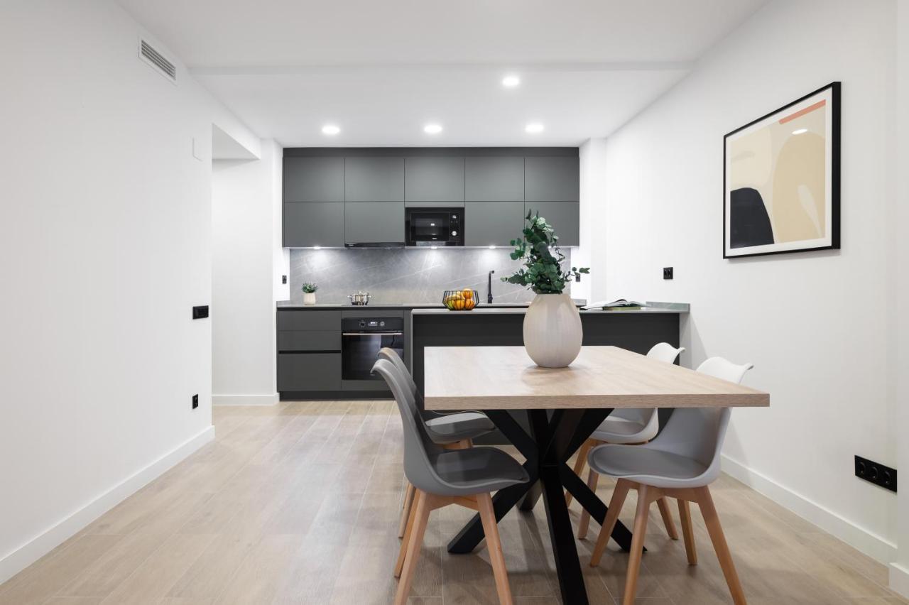 Apartsnoubcn Equador Les Corts Barcelona Buitenkant foto