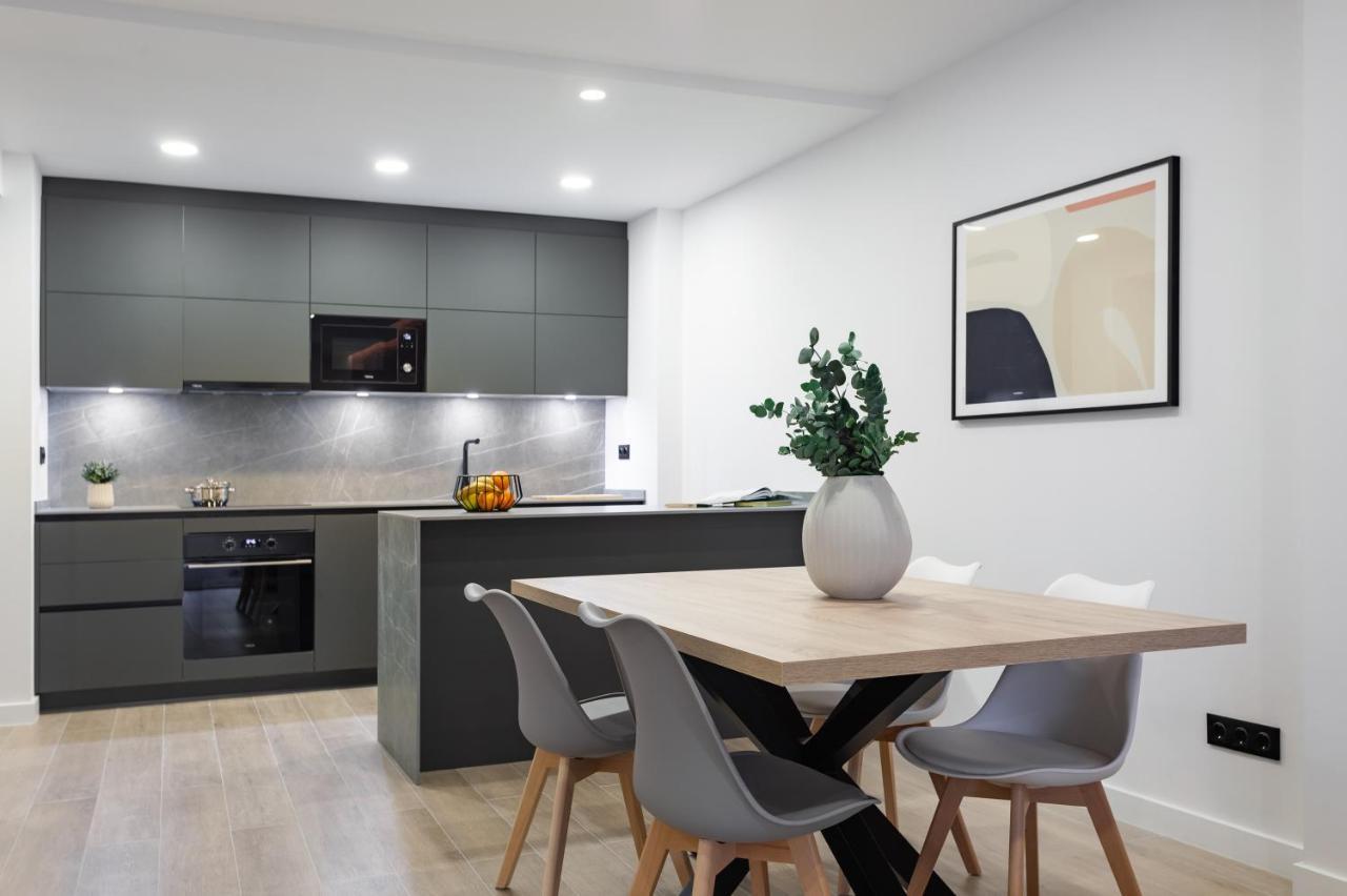 Apartsnoubcn Equador Les Corts Barcelona Buitenkant foto